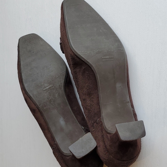 Stuart Weitzman Brown Suede Square Pointed Toe Tassel Kitten Heel Loafers 9 - Picture 7 of 8